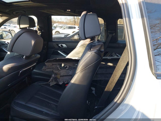 5UX23EM06R9U30565 BMW X7 Xdrive40i