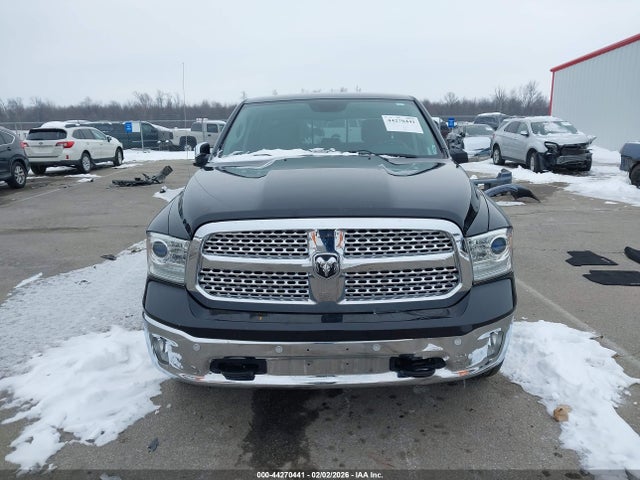 44270441 :رقم المزاد ، 1C6RR7NTXHS774143 vin ، 2017 Ram 1500 Laramie  4x4 5'7 Box مزاد بيع