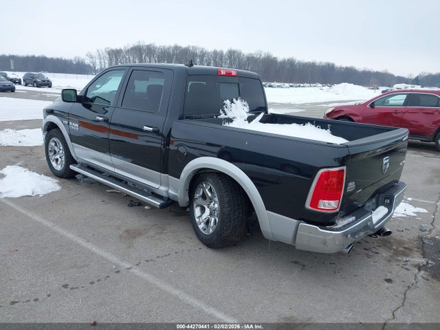 44270441 :رقم المزاد ، 1C6RR7NTXHS774143 vin ، 2017 Ram 1500 Laramie  4x4 5'7 Box مزاد بيع
