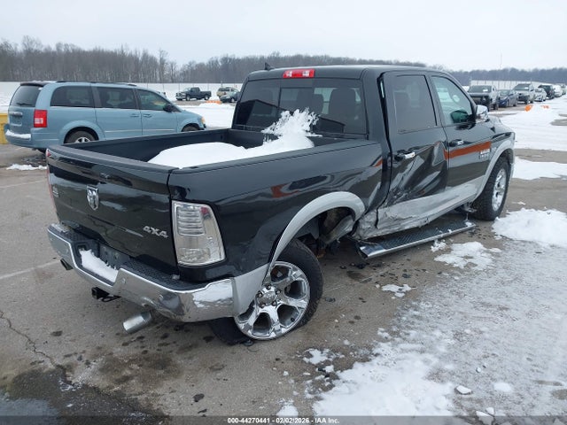 44270441 :رقم المزاد ، 1C6RR7NTXHS774143 vin ، 2017 Ram 1500 Laramie  4x4 5'7 Box مزاد بيع