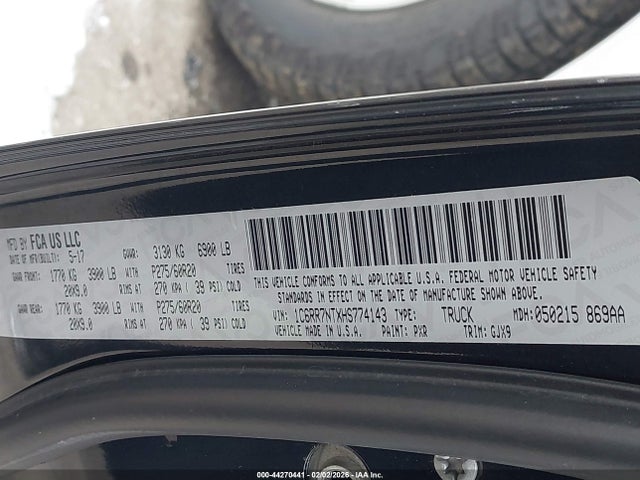 44270441 :رقم المزاد ، 1C6RR7NTXHS774143 vin ، 2017 Ram 1500 Laramie  4x4 5'7 Box مزاد بيع