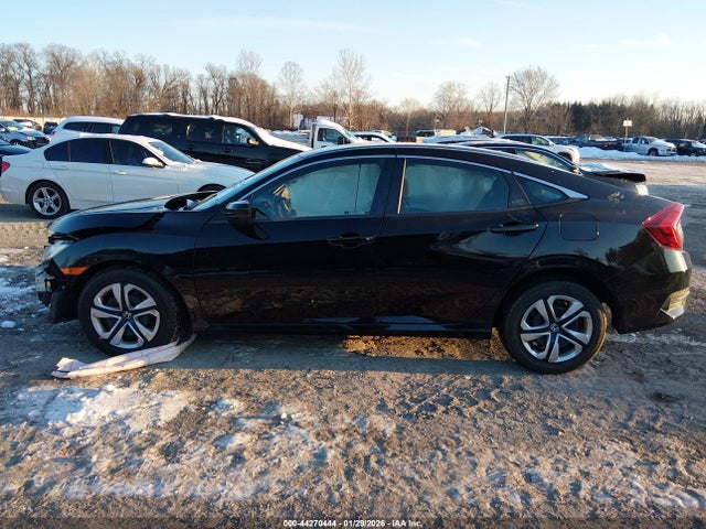 44270444 :رقم المزاد ، 2HGFC2F54HH542307 vin ، 2017 Honda Civic Lx مزاد بيع