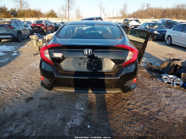 44270444 :رقم المزاد ، 2HGFC2F54HH542307 vin ، 2017 Honda Civic Lx مزاد بيع