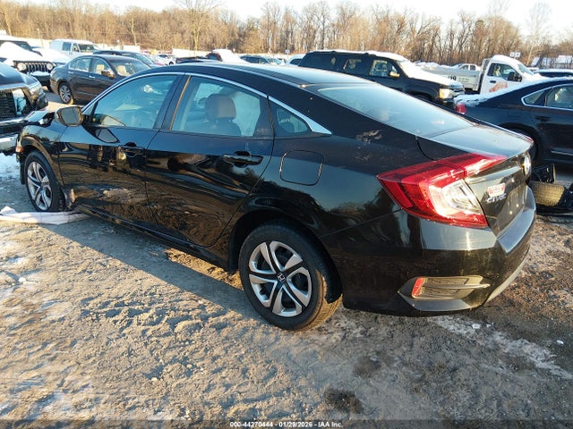 44270444 :رقم المزاد ، 2HGFC2F54HH542307 vin ، 2017 Honda Civic Lx مزاد بيع