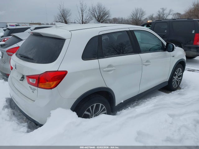 2017 MITSUBISHI OUTLANDER SPORT JA4AP3AW2HZ044622 Photo 3