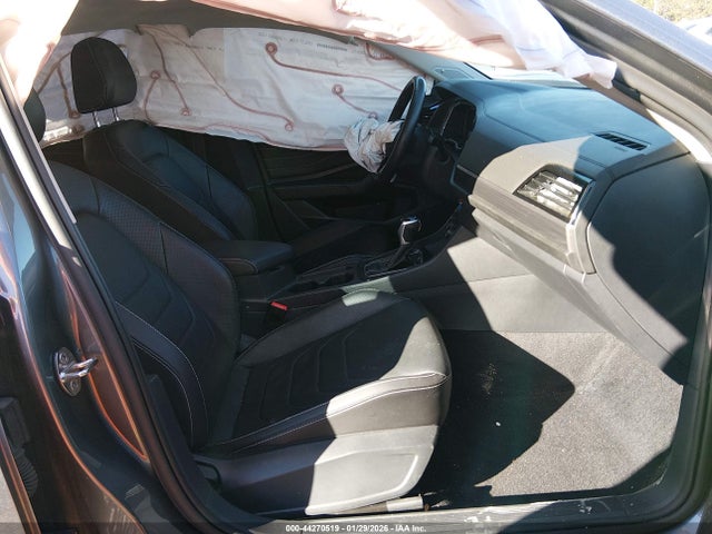 2022 VOLKSWAGEN JETTA 3VWGM7BU9NM031440 Photo 4