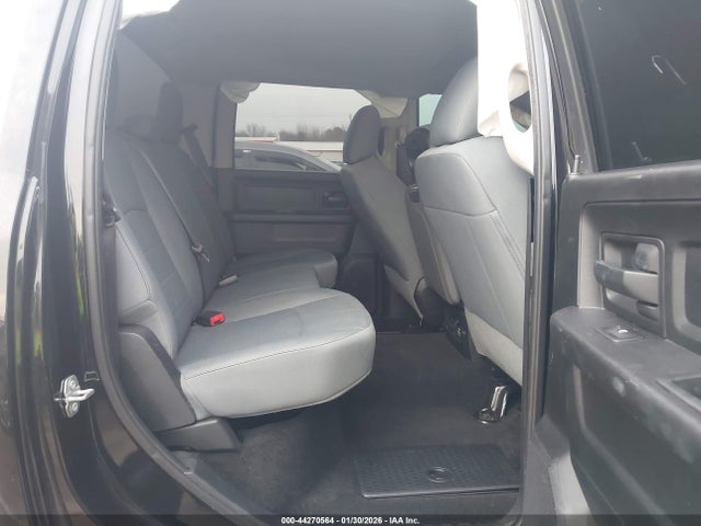 Продаж на аукціоні авто 2017 Ram 1500 Express  4x4 5'7 Box, vin: 3C6RR7KT9HG605078, номер лоту: 44270564