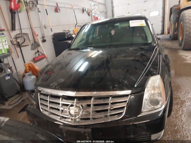 44270576 :رقم المزاد ، 1G6KD57948U172263 vin ، 2008 Cadillac Dts 1se مزاد بيع