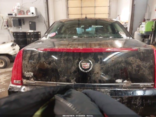 44270576 :رقم المزاد ، 1G6KD57948U172263 vin ، 2008 Cadillac Dts 1se مزاد بيع
