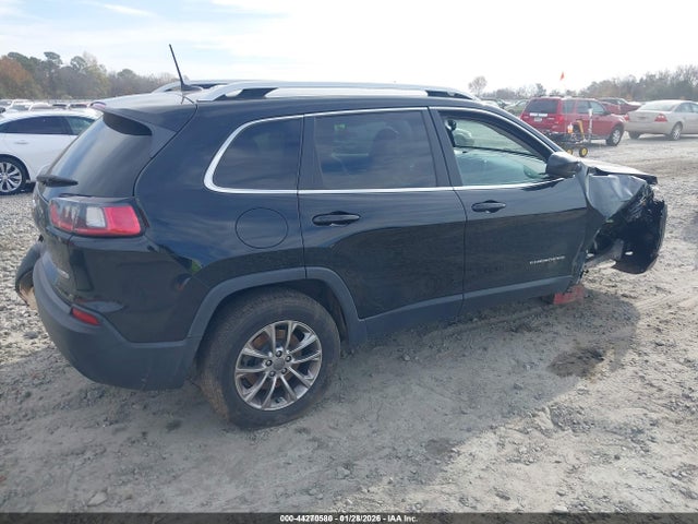 44270580 :رقم المزاد ، 1C4PJMLB5KD161486 vin ، 2019 Jeep Cherokee Latitude Plus 4x4 مزاد بيع