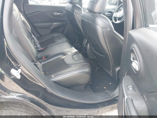 44270580 :رقم المزاد ، 1C4PJMLB5KD161486 vin ، 2019 Jeep Cherokee Latitude Plus 4x4 مزاد بيع