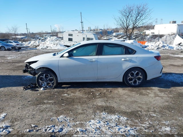 3KPF24AD3LE156817 KIA Forte Lxs
