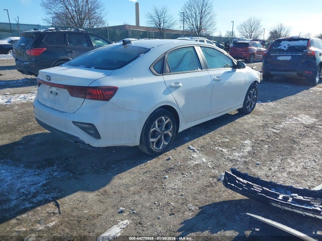 3KPF24AD3LE156817 KIA Forte Lxs