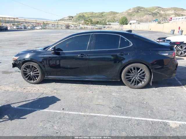 4T1K61AK9NU618300 Toyota CAMRY XSE
