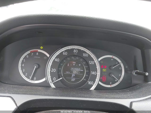 44270603 :رقم المزاد ، 1HGCR2F31FA196373 vin ، 2015 Honda Accord Lx مزاد بيع