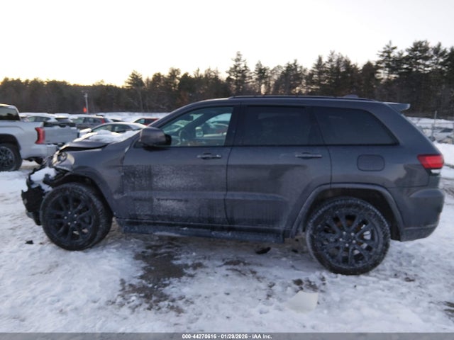 1C4RJFAG5KC829389 Jeep Grand Cherokee Altitude 4x4