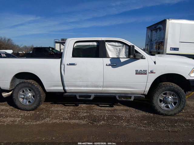 Aukcja sprzedaży 2018 Ram 2500 Slt  4x4 6'4 Box, vin: 3C6UR5DL8JG275645, numer aukcji: 44270644