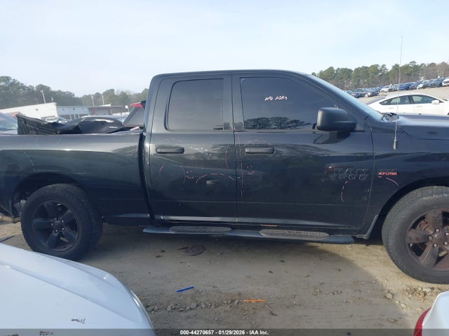 Продажа на аукционе авто 2018 Ram 1500 Express  4x4 6'4 Box, vin: 1C6RR7FT4JS204112, номер лота: 44270657
