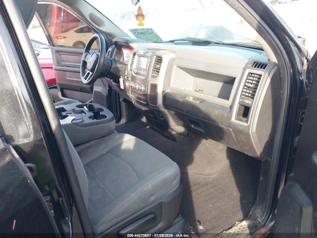 Продажа на аукционе авто 2018 Ram 1500 Express  4x4 6'4 Box, vin: 1C6RR7FT4JS204112, номер лота: 44270657