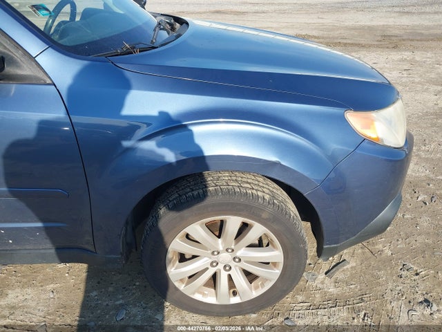 2011 Subaru Forester 2.5x Limited მანქანა იყიდება აუქციონზე, vin: JF2SHBFCXBH727361, აუქციონის ნომერი: 44270756