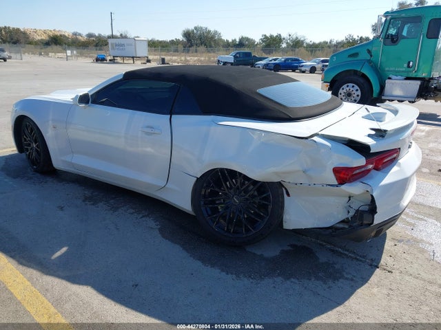 2020 CHEVROLET CAMARO 1G1FB3DXXL0108863 Photo 2