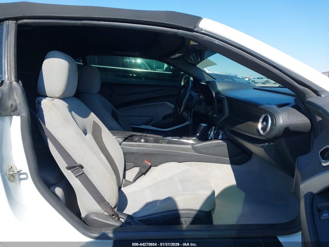 2020 CHEVROLET CAMARO 1G1FB3DXXL0108863 Photo 4