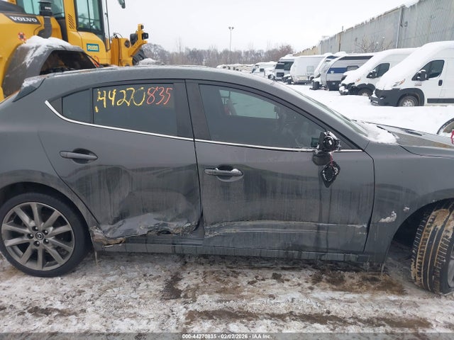 Продажа на аукционе авто 2018 Mazda Mazda3 Touring, vin: 3MZBN1L32JM184696, номер лота: 44270835