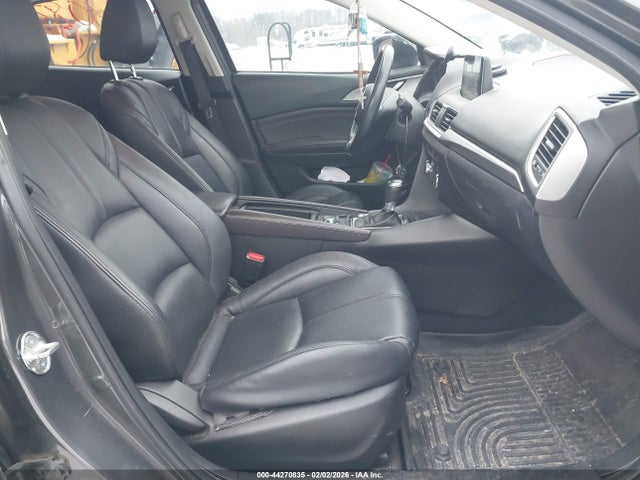 Продажа на аукционе авто 2018 Mazda Mazda3 Touring, vin: 3MZBN1L32JM184696, номер лота: 44270835