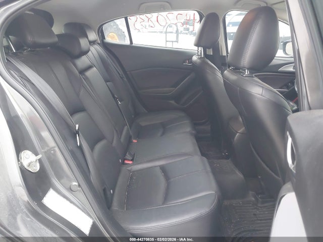 Продажа на аукционе авто 2018 Mazda Mazda3 Touring, vin: 3MZBN1L32JM184696, номер лота: 44270835