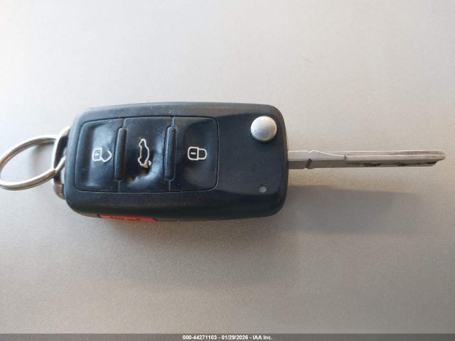 44271103 :رقم المزاد ، 3VWLL7AJ0EM229252 vin ، 2014 Volkswagen Jetta 2.0l Tdi مزاد بيع