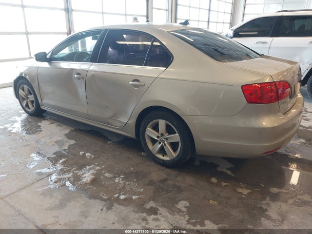 44271103 :رقم المزاد ، 3VWLL7AJ0EM229252 vin ، 2014 Volkswagen Jetta 2.0l Tdi مزاد بيع