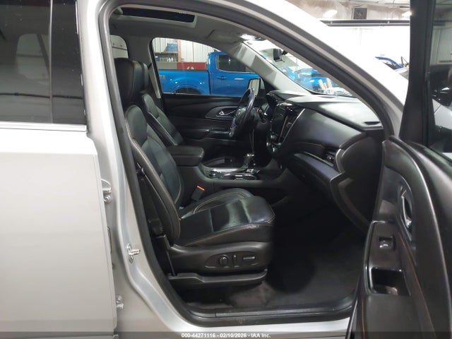 1GNEVKKW0KJ147895 Chevrolet Traverse Premier