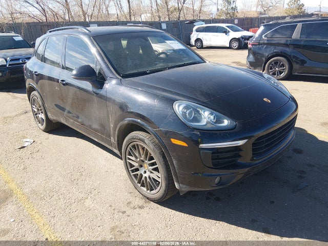 2017 PORSCHE CAYENNE WP1AA2A24HKA88045