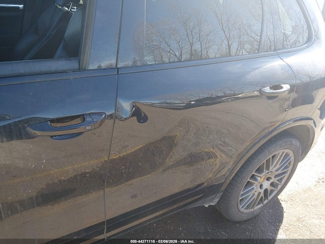 2017 PORSCHE CAYENNE WP1AA2A24HKA88045 Photo 5