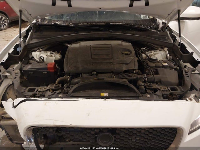 2019 JAGUAR F-PACE SADCJ2FX0KA360915 Photo 9