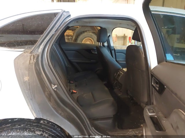 2019 JAGUAR F-PACE SADCJ2FX0KA360915 Photo 7