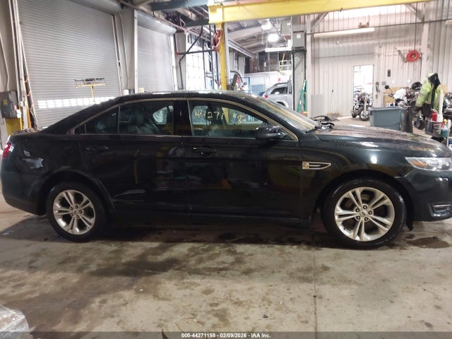 1FAHP2H82FG177417 Ford TAURUS SEL