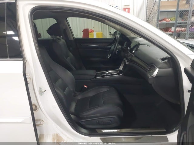 1HGCV2F99LA004936 Honda Accord Touring