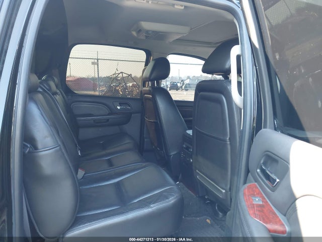 44271213 :رقم المزاد ، 3GYVKNEF3AG177918 vin ، 2010 Cadillac Escalade Ext Premium مزاد بيع
