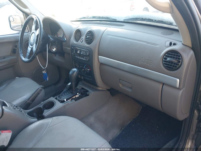 44271227 :رقم المزاد ، 1J4GL38K42W366714 vin ، 2002 Jeep Liberty Renegade مزاد بيع