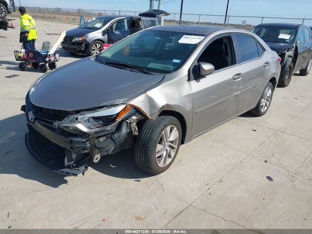 Toyota Corolla Le Eco Plus 2014 5YFBPRHE9EP083823 Image 2