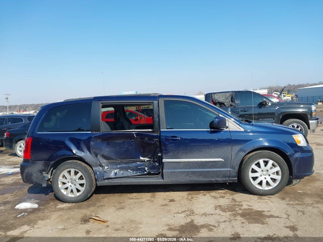 Aukcja sprzedaży 2015 Chrysler Town & Country Touring, vin: 2C4RC1BGXFR696525, numer aukcji: 44271253