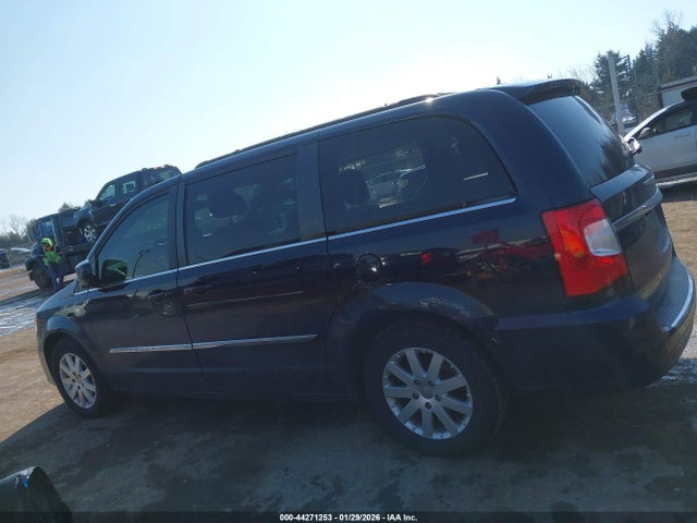 Aukcja sprzedaży 2015 Chrysler Town & Country Touring, vin: 2C4RC1BGXFR696525, numer aukcji: 44271253