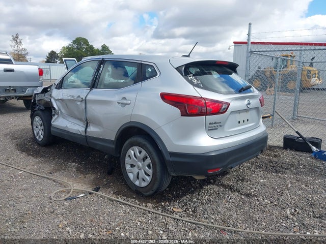 2018 NISSAN ROGUE SPORT JN1BJ1CP1JW156358 Photo 2