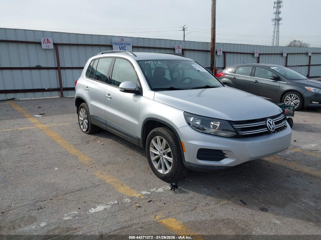 2017 VOLKSWAGEN TIGUAN WVGAV7AX6HK047586