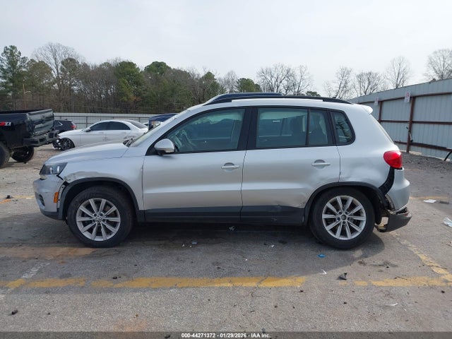 Aukcja sprzedaży 2017 Volkswagen Tiguan 2.0t/2.0t S, vin: WVGAV7AX6HK047586, numer aukcji: 44271372