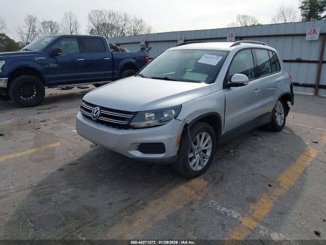 2017 VOLKSWAGEN TIGUAN WVGAV7AX6HK047586 Photo 1