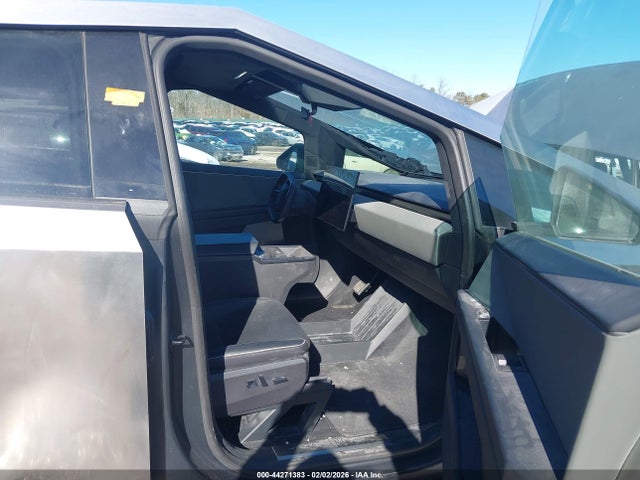 Продажа на аукционе авто 2024 Tesla Cybertruck All-wheel Drive, vin: 7G2CEHED2RA047919, номер лота: 44271383