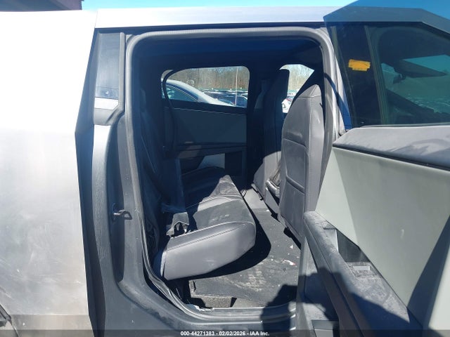 Продажа на аукционе авто 2024 Tesla Cybertruck All-wheel Drive, vin: 7G2CEHED2RA047919, номер лота: 44271383