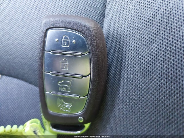 2022 HYUNDAI IONIQ HYBRID KMHC85LC4NU269638 Photo 10